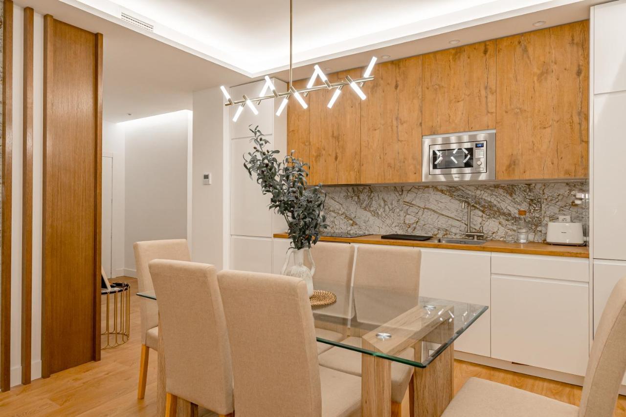 Salamanca Iv Calle Ayala 3br 3bh Apartment Madrid
